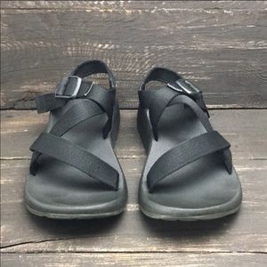 Black Out Chacos 😍